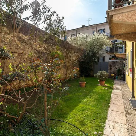 Apartment Corticella Vetri